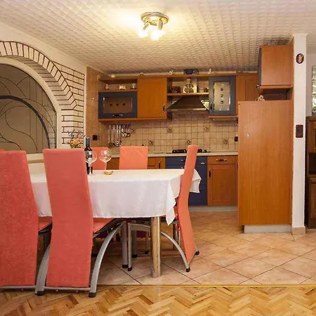 Apartment In Rovinj/istrien 11608
